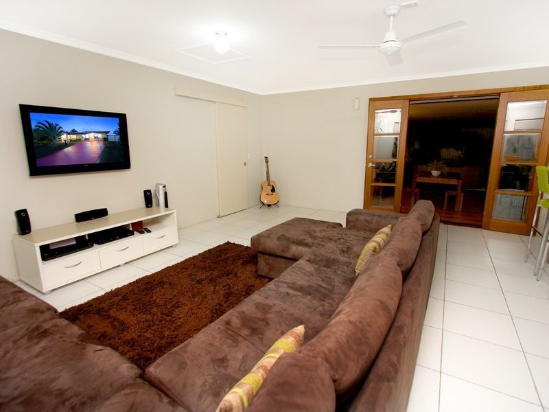 18 Diamantina Street, Hillcrest QLD 4118