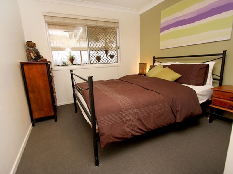 67 Bushland Drive, Regents Park QLD 4118