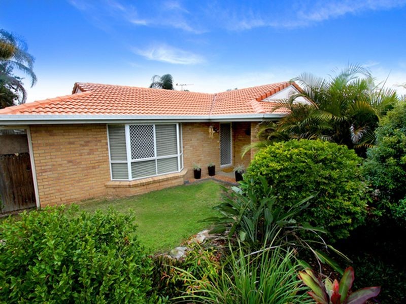 67 Bushland Drive, Regents Park QLD 4118