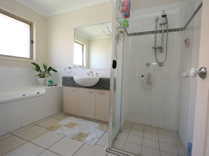 24 Elcock Avenue, Crestmead QLD 4132