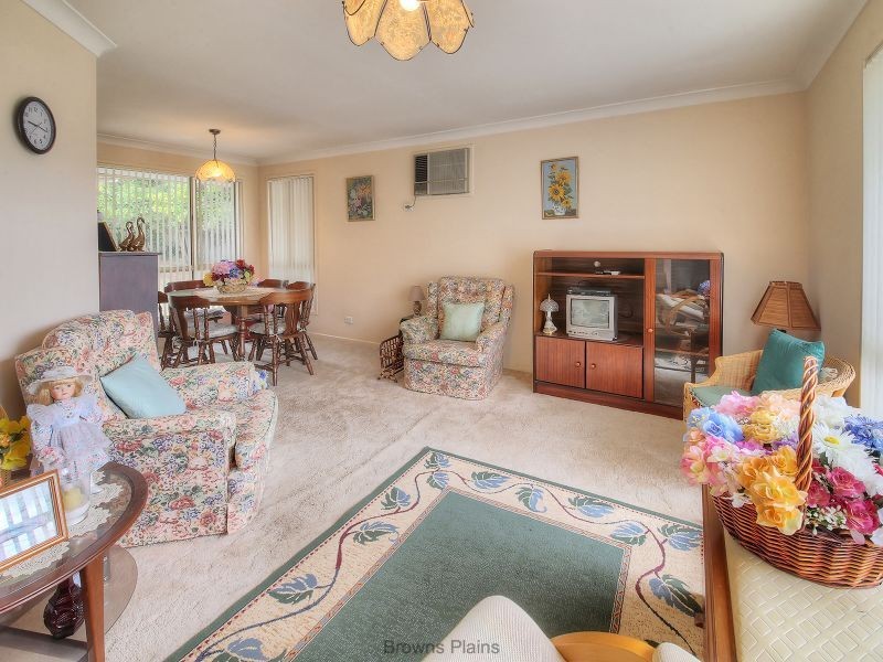 209 Waller Road, Regents Park QLD 4118