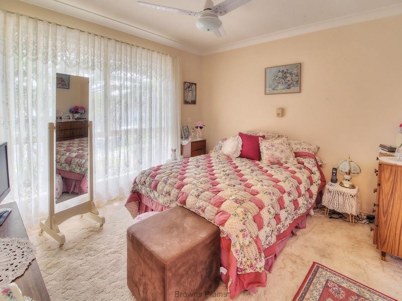209 Waller Road, Regents Park QLD 4118