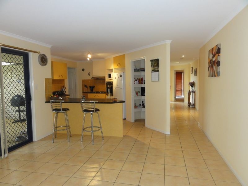 20 Cornell Close, Regents Park QLD 4118