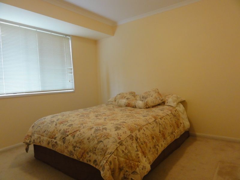 20 Cornell Close, Regents Park QLD 4118