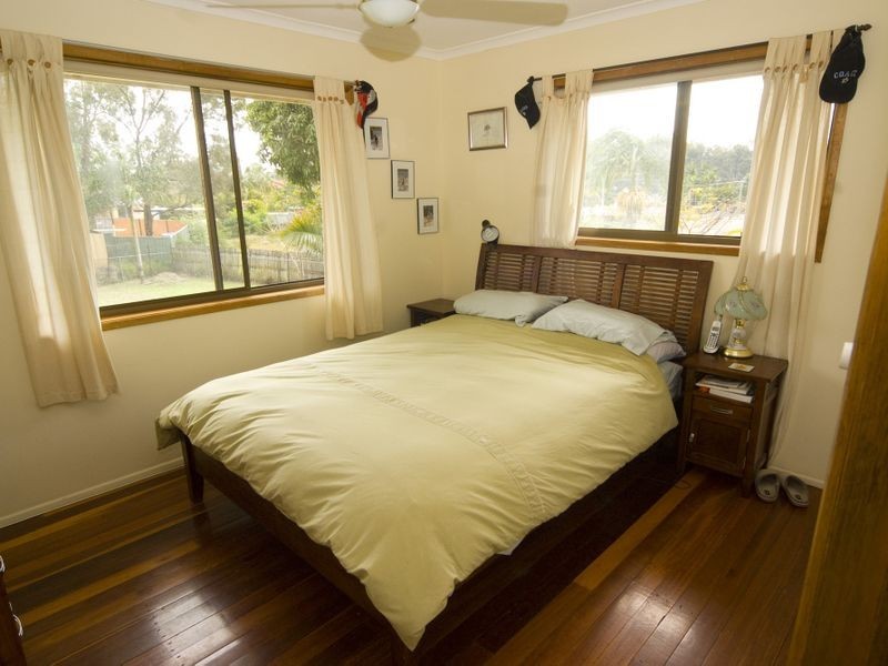 7 Paringa Court, Hillcrest QLD 4118