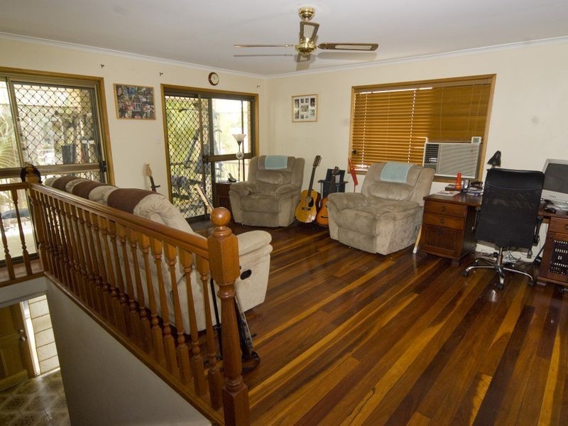7 Paringa Court, Hillcrest QLD 4118