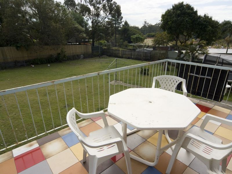 7 Paringa Court, Hillcrest QLD 4118