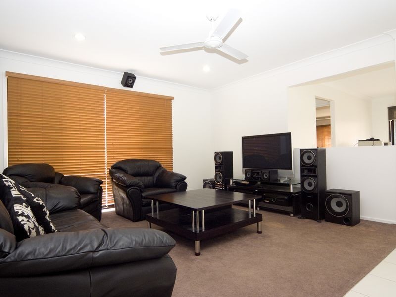 7 Weir Close, Berrinba QLD 4117
