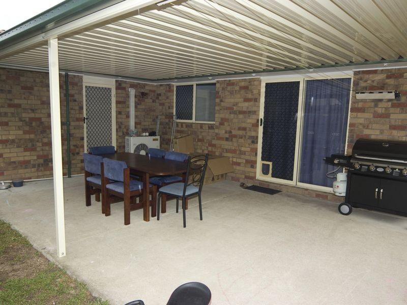 15 Lorraine Street, Crestmead QLD 4132