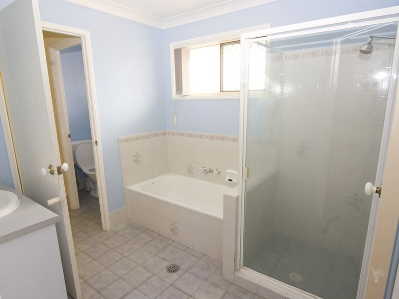 31 Parkside Drive, Crestmead QLD 4132