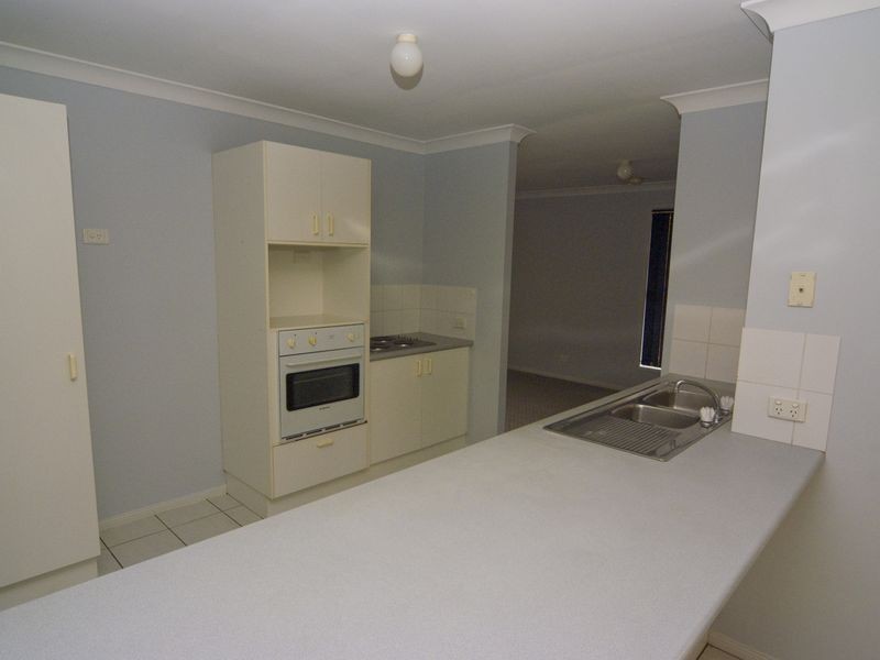 35 Diamantina Street, Hillcrest QLD 4118