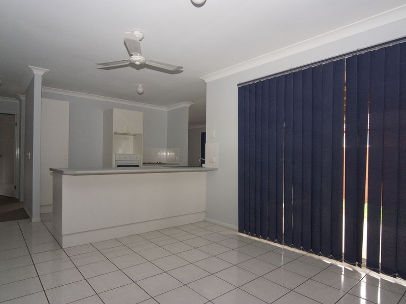 35 Diamantina Street, Hillcrest QLD 4118