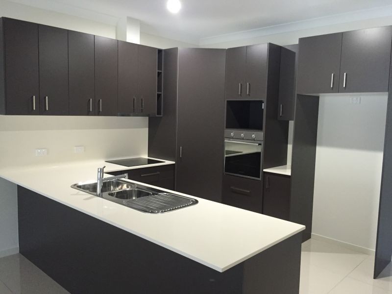 1/13 Owens Crescent, Regents Park QLD 4118