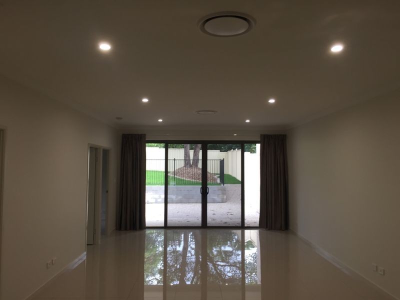 1/13 Owens Crescent, Regents Park QLD 4118