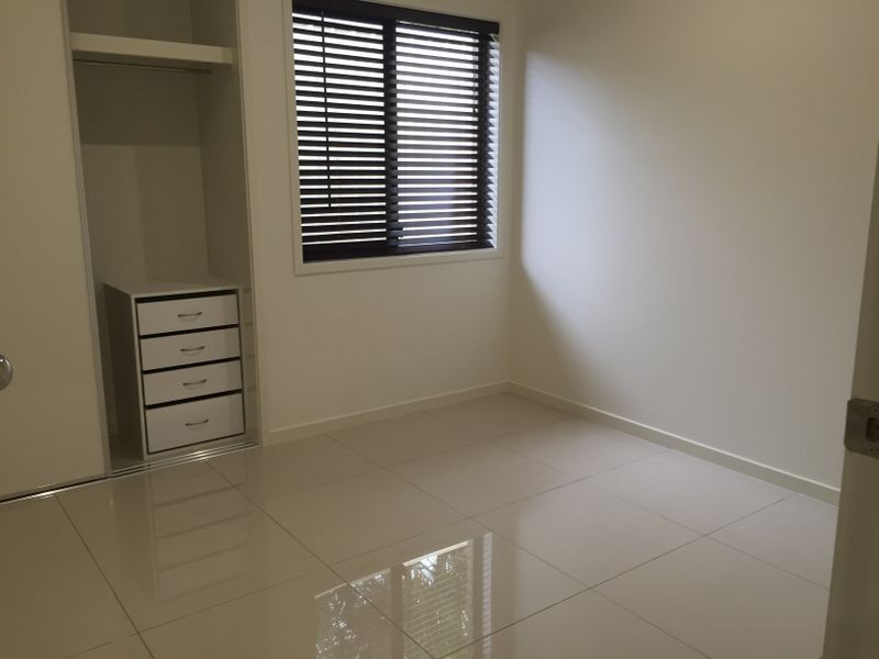 1/13 Owens Crescent, Regents Park QLD 4118