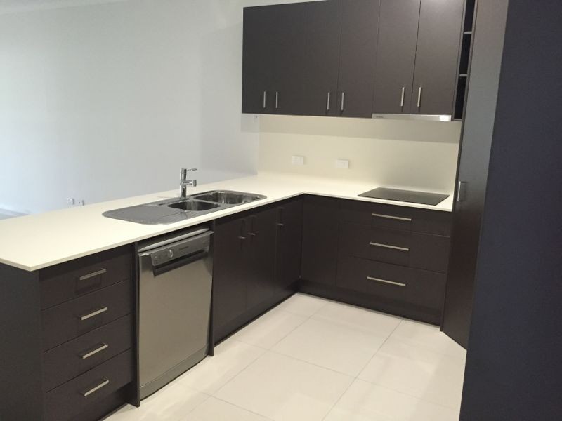 1/13 Owens Crescent, Regents Park QLD 4118