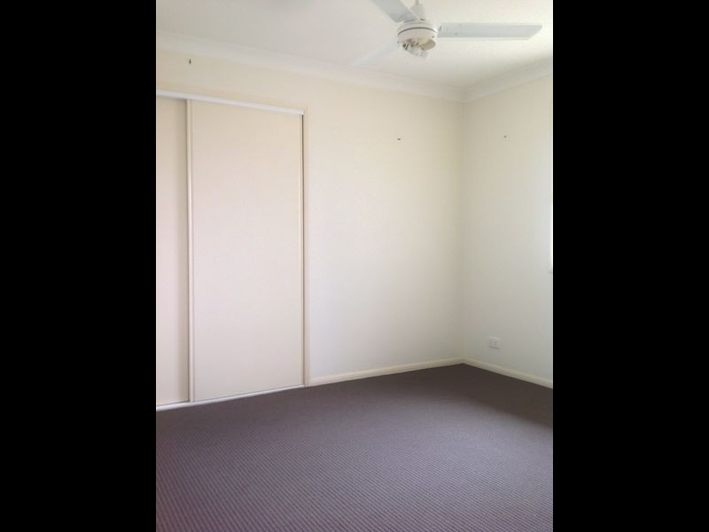 9 Carnea Place, Regents Park QLD 4118