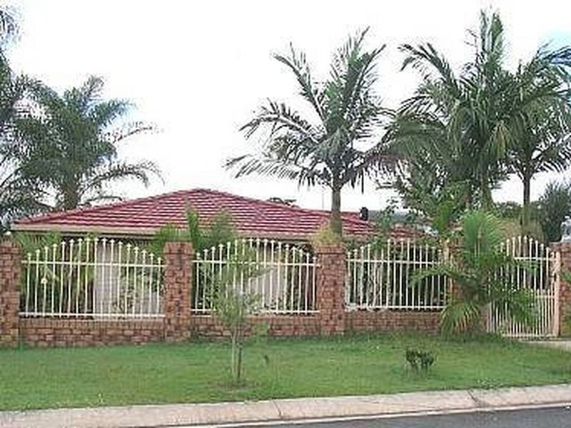 8 Erin Drive, Browns Plains QLD 4118