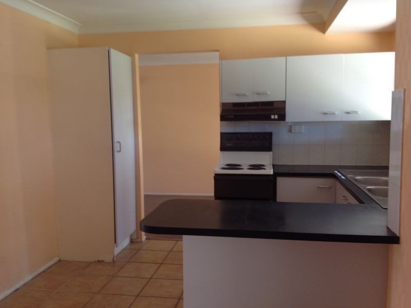 37 Arbour Way, Regents Park QLD 4118