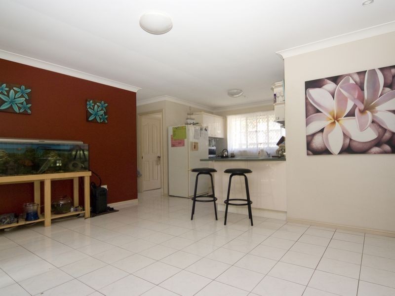 66 Bushland Drive, Regents Park QLD 4118