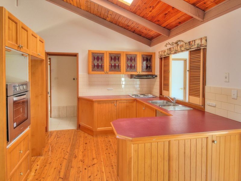 1 Twilight Court, Regents Park QLD 4118