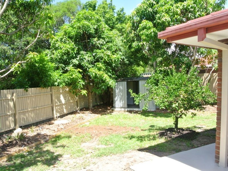 12 Jackson Court,, Regents Park QLD 4118