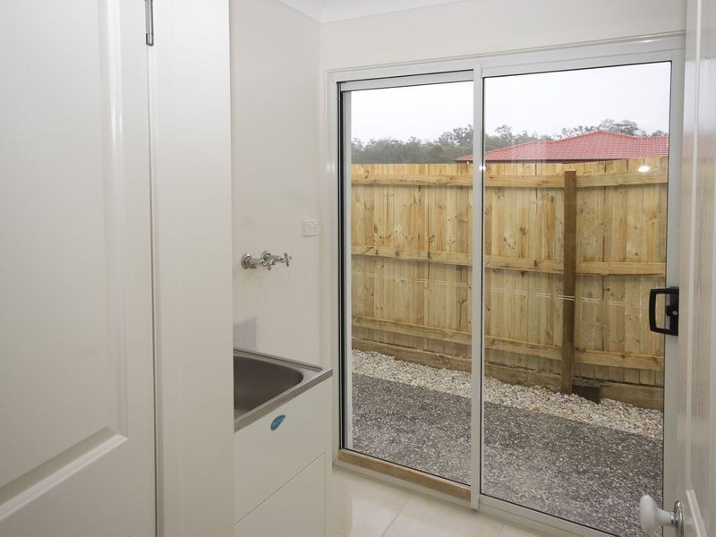 3 Lindfield Street, Hillcrest QLD 4118