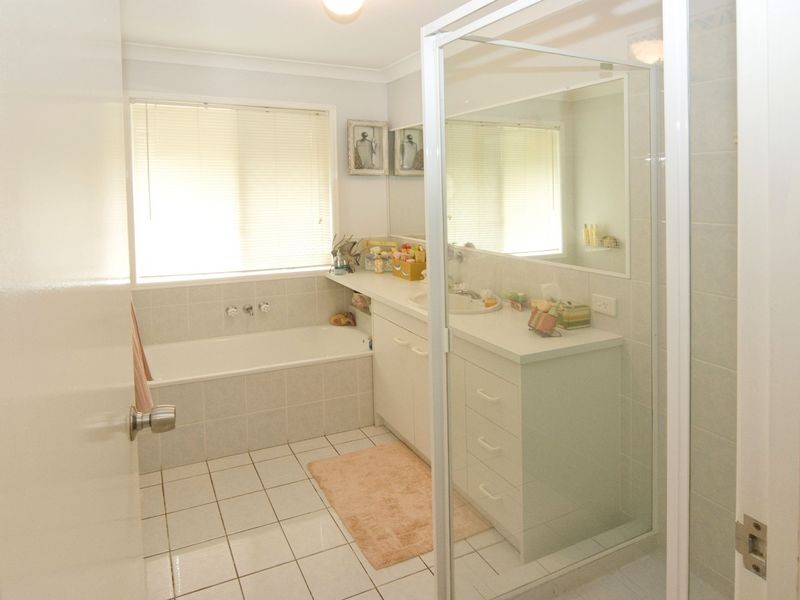 9 Perentie Street, Regents Park QLD 4118