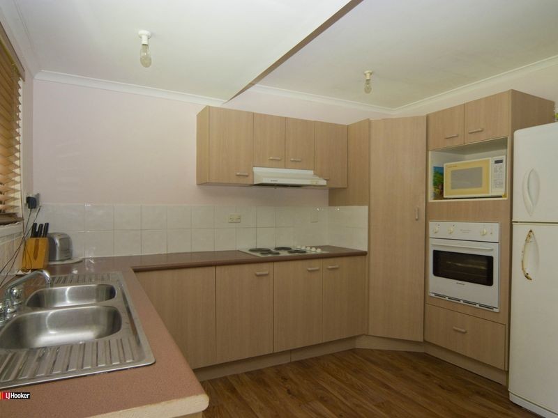 26 Newburn Street, Hillcrest QLD 4118