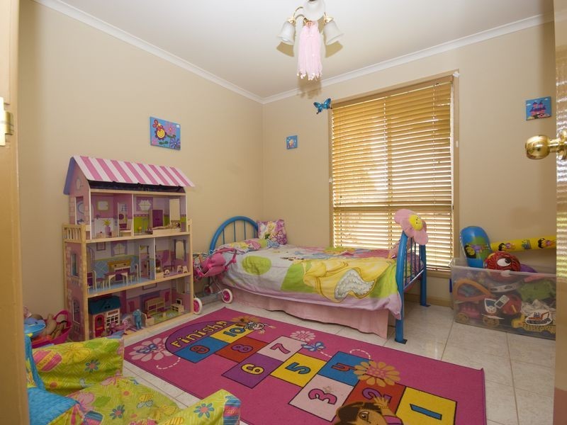 37 Tovey Road, Boronia Heights QLD 4124