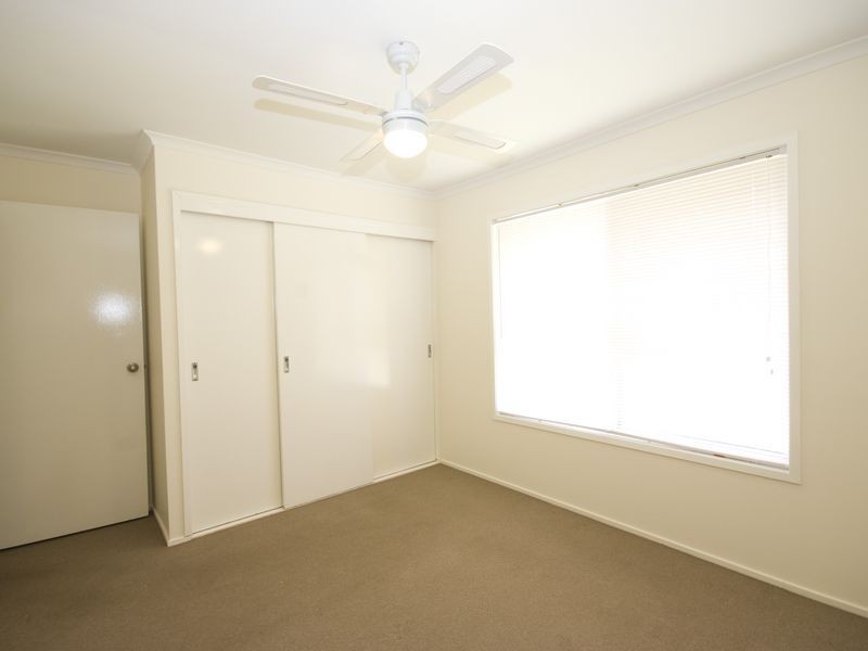 24 Regency Drive, Regents Park QLD 4118