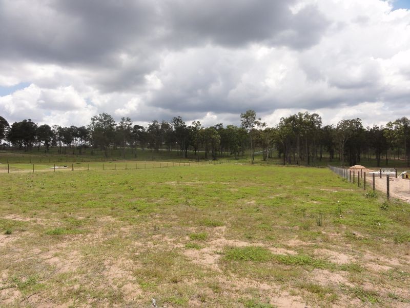 24 Heysen Road, New Beith QLD 4124