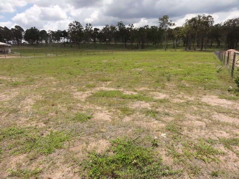 24 Heysen Road, New Beith QLD 4124