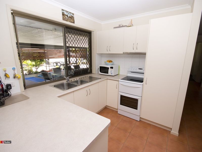 31 St Johns Way, Boronia Heights QLD 4124