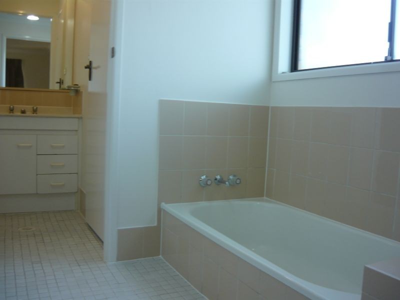 565 Browns Plains Road, Crestmead QLD 4132