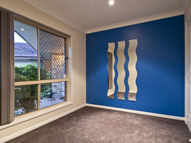 6 Calluna Court, Regents Park QLD 4118