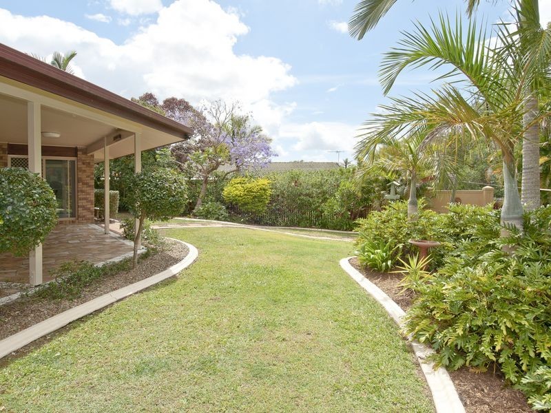 6 Calluna Court, Regents Park QLD 4118