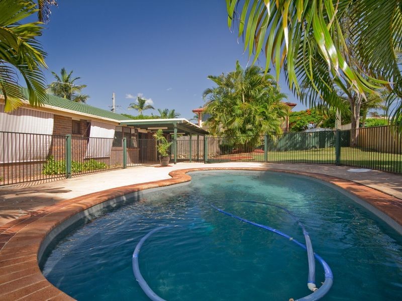 5 Bottlebrush Drive, Regents Park QLD 4118