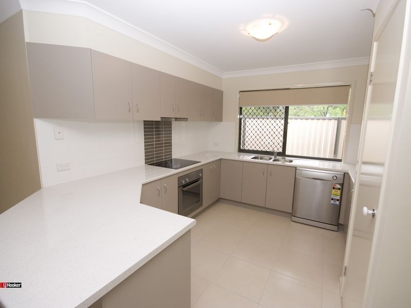 140 Middle Road, Boronia Heights QLD 4124