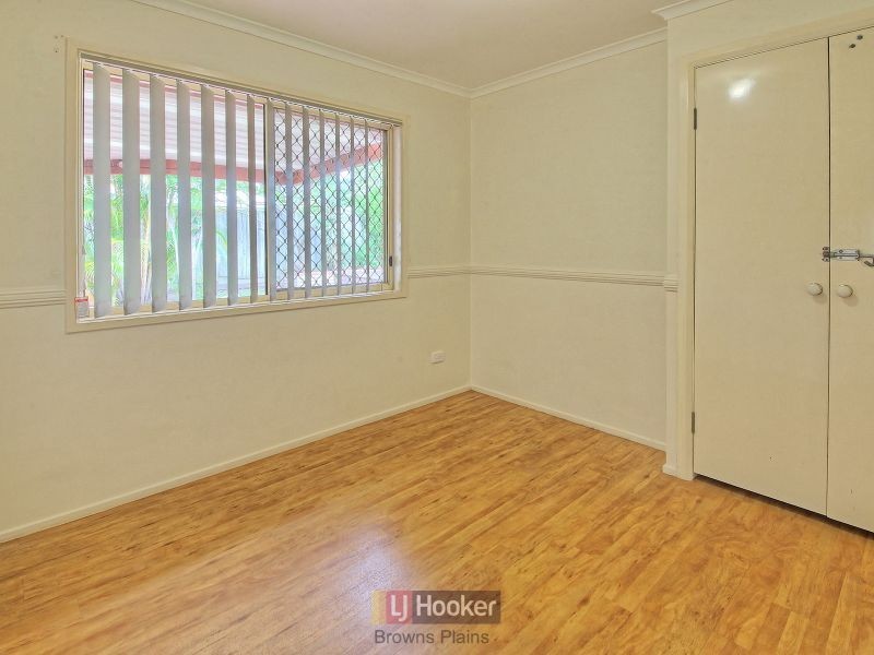 22 Federation Drive, Hillcrest QLD 4118