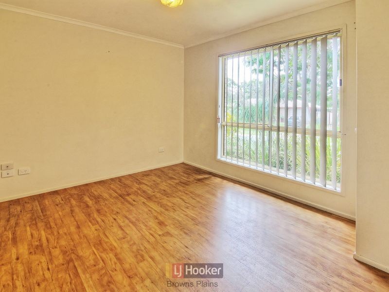 22 Federation Drive, Hillcrest QLD 4118