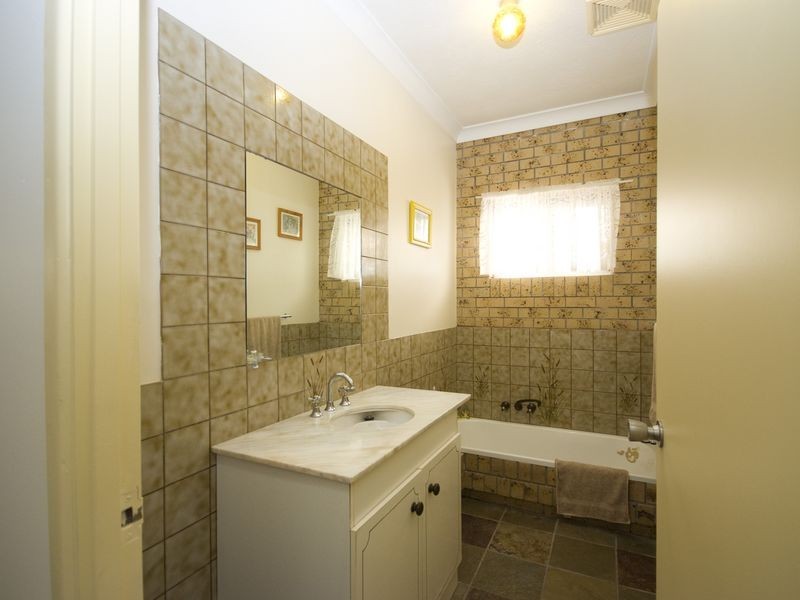 3 Desley Street, Marsden QLD 4132