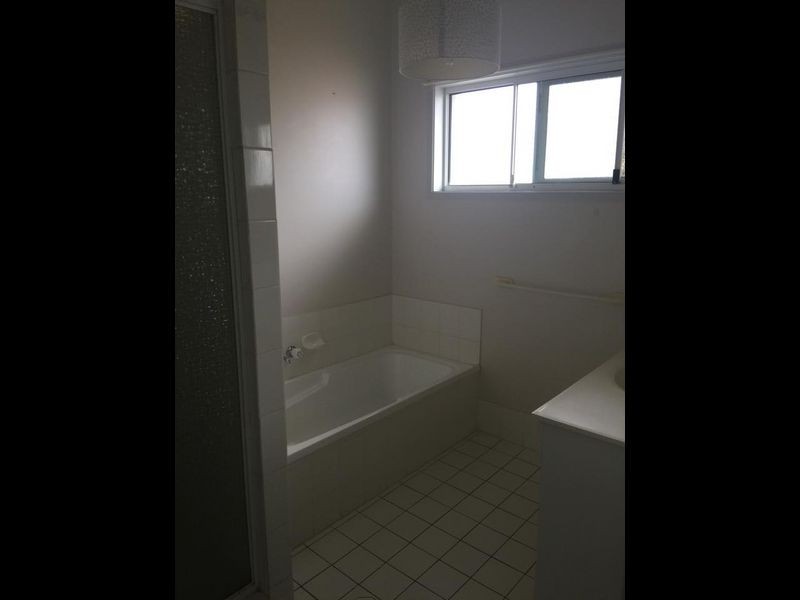 5 Hinchcliffe Street, Tanah Merah QLD 4128