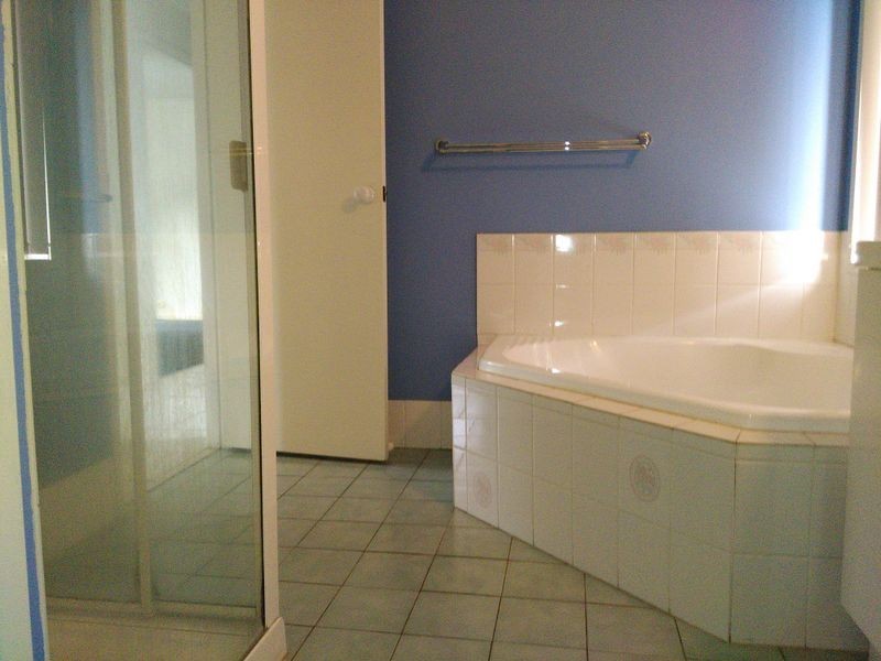 11 Billabong Court, Regents Park QLD 4118