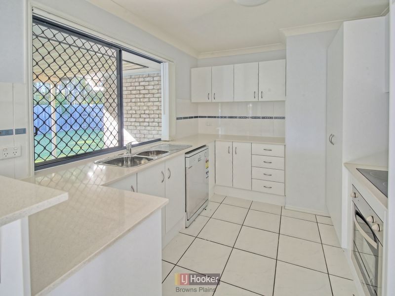 21 Lorikeet Way, Crestmead QLD 4132