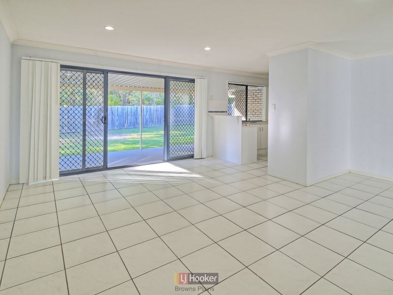 21 Lorikeet Way, Crestmead QLD 4132