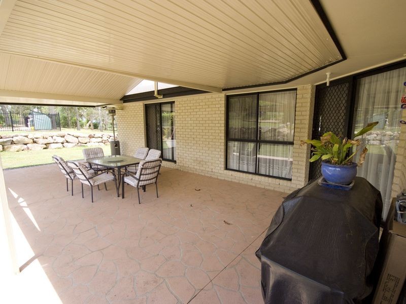 2 Wallaby Way, New Beith QLD 4124
