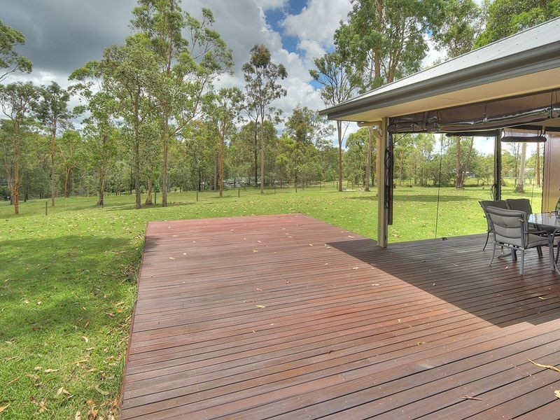 27 Hibbertia Court, New Beith QLD 4124