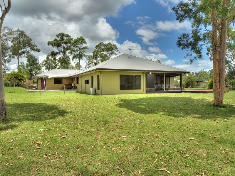 27 Hibbertia Court, New Beith QLD 4124