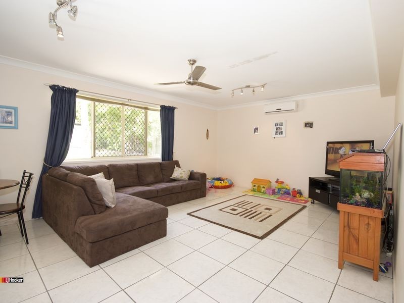 16 Cianthus Street, Regents Park QLD 4118